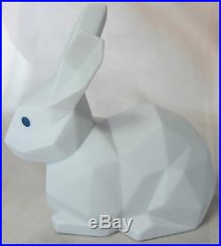 Lladro Matte White Rabbit Brand New In Box #9269 Sale$ Cute Bunny Free Shipping