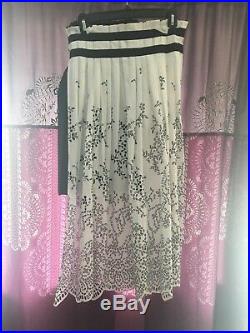 SALE Brand New Sacai Black/White High Waist Broderie Anglaise Skirt Pleated Sz M
