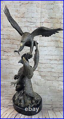 Signed Magnificent two Fighting American Eagle Bronze Statue Decoration Sale